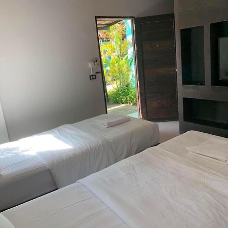 Sisaket 优斯凯特旅馆酒店 外观 照片